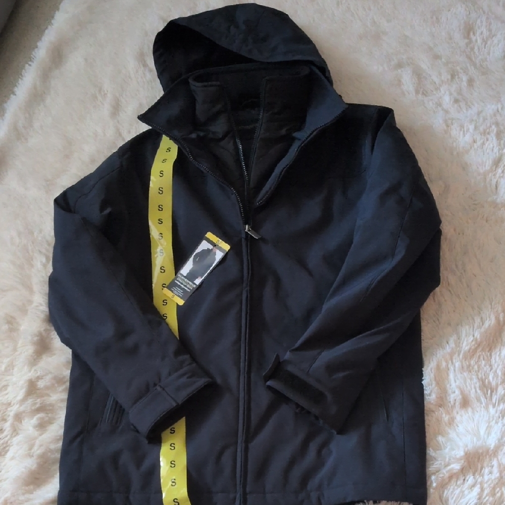 Weatherproof Black Quilted Jacket with Navy Trim